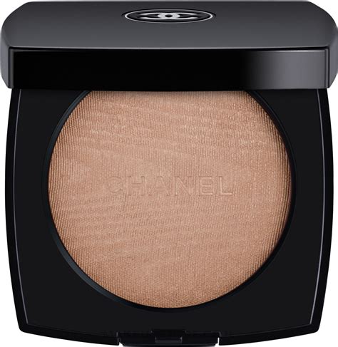 POUDRE LUMIÈRE Highlighting powder 30 .